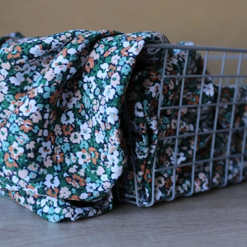 Lekka wiskoza w kwiaty Suzi