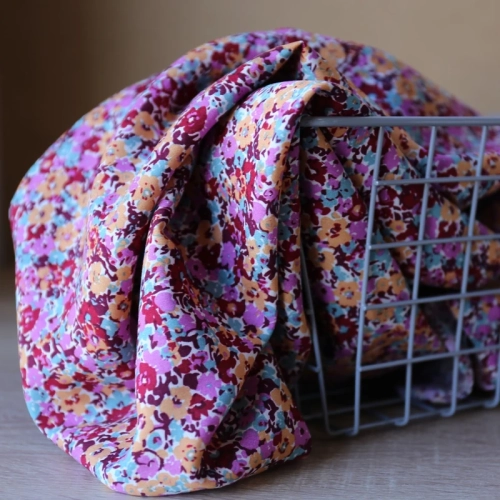 Lekka Wiskoza W Kwiaty Czerwona Suzi