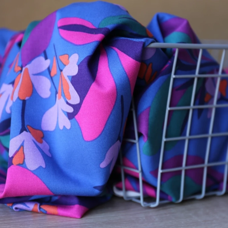 Lekka Wiskoza Ines Niebieski