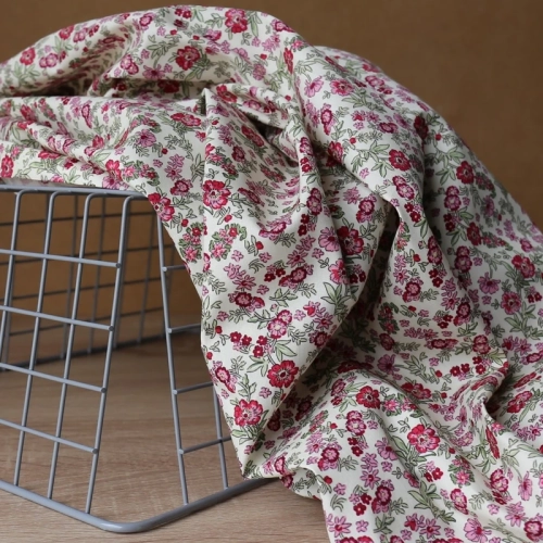 Tkanina Bawełniana Scarlet Bloom Czerwona