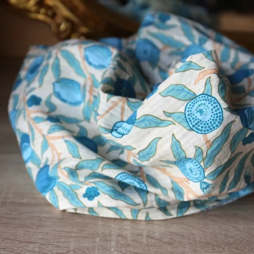 Tkanina Anniel Kwiatowo-Owocowa-Niebieska