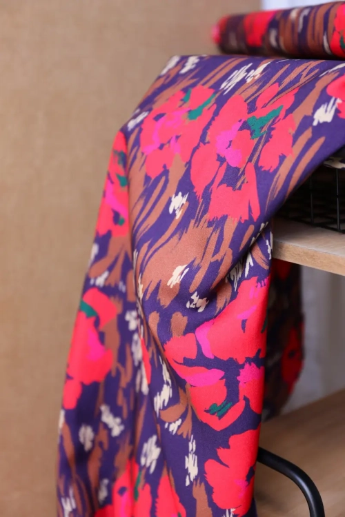 Tkanina Wiskozowa w Abstrakcje Laurentine