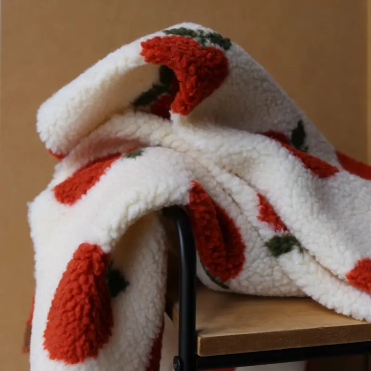 Sztuczne Futerko w Jabłka