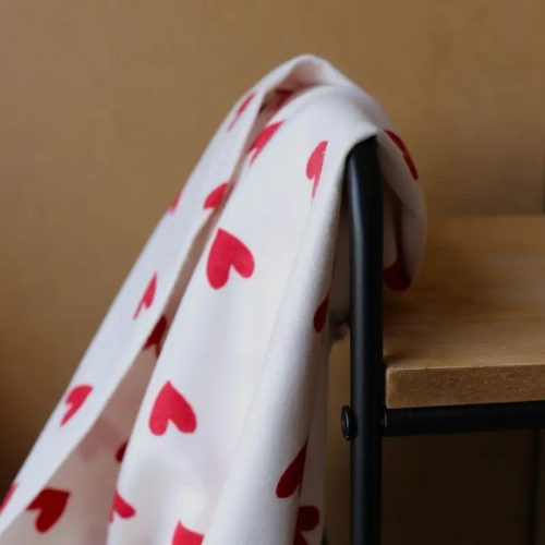 Flanela Drukowana W Serca - Biała