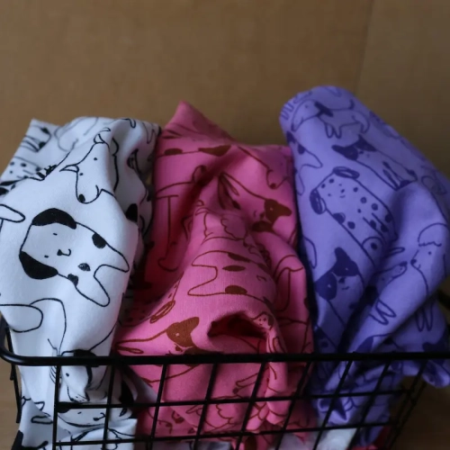 Flanela Drukowana W Psy - Fioletowa