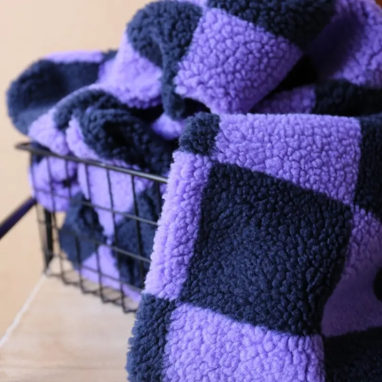 Sztuczne Futerko W Kratkę - Fiolet/Granat