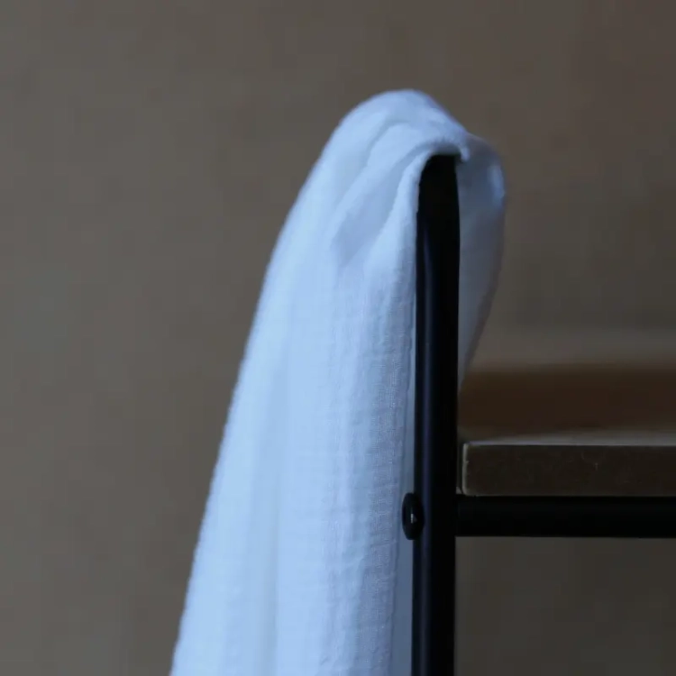 Muślin Double Gauze Wide Biały 120 g/m² – szeroka tkanina muslinowa 160 cm na sukienki i odzież dziecięcą