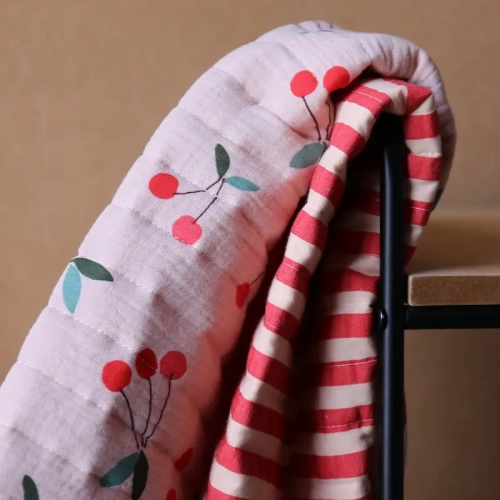 Muślin Pikowany Wiśniowa Tarta