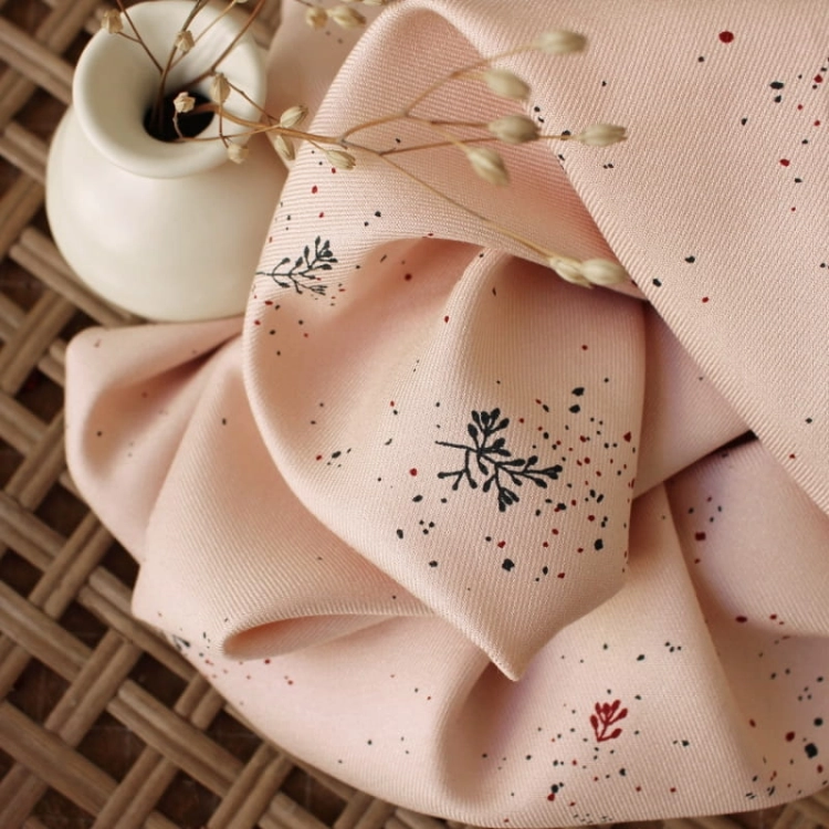 Wiskoza-Atelier-Brunette-Twig-Blush