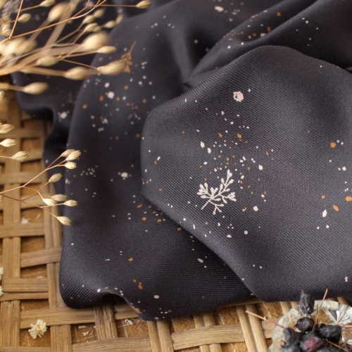 Wiskoza-Atelier-Brunette-Twig-Night