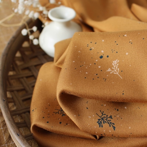 Wiskoza-Atelier-Brunette-Twig-Ochre