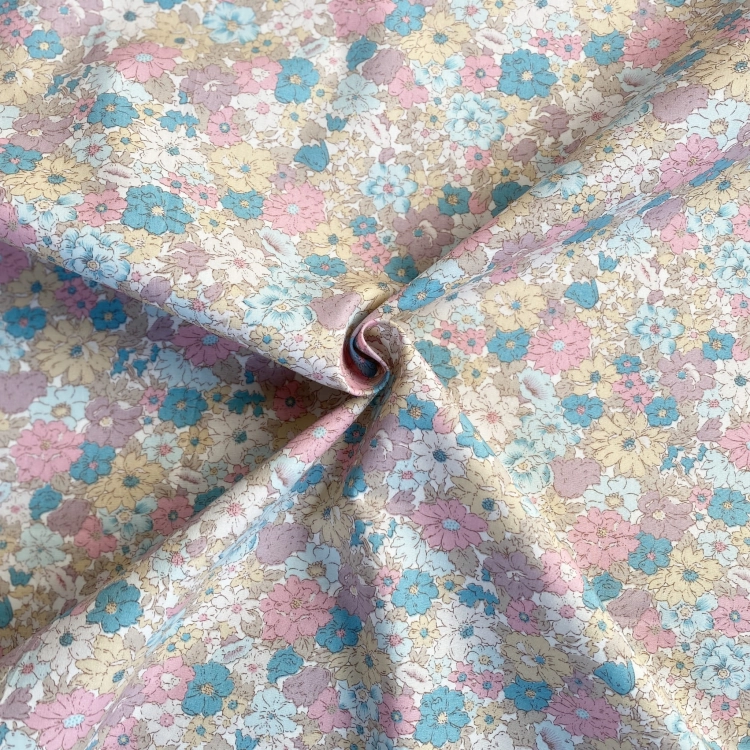 Tkanina bawełniana w kwiaty