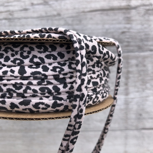 troczek pudrowa panterka