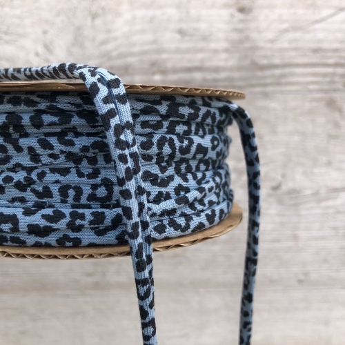 troczek panterka niebieska