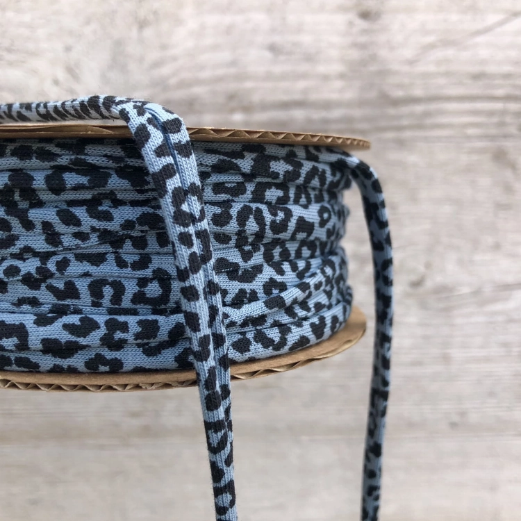 troczek panterka niebieska