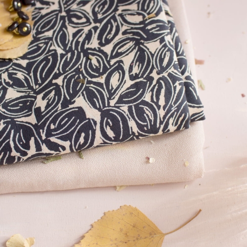 Petal Night Fabric-14831.jpg