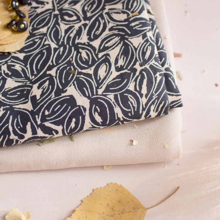 Petal Night Fabric-14831.jpg