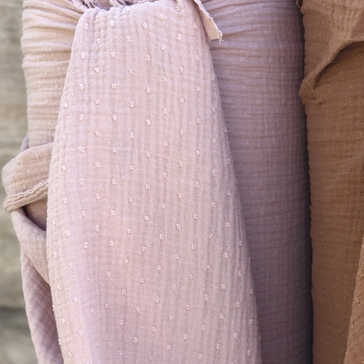 Muślin Plumeti w kolorze pudrowego różu