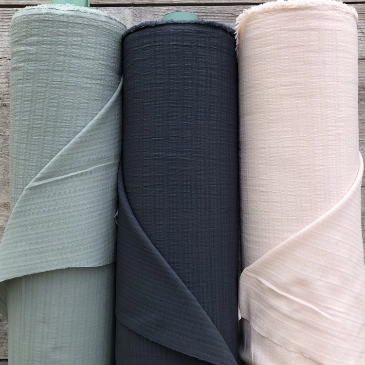 Tkanina bawełniana z fakturą w kolorze grafitowym