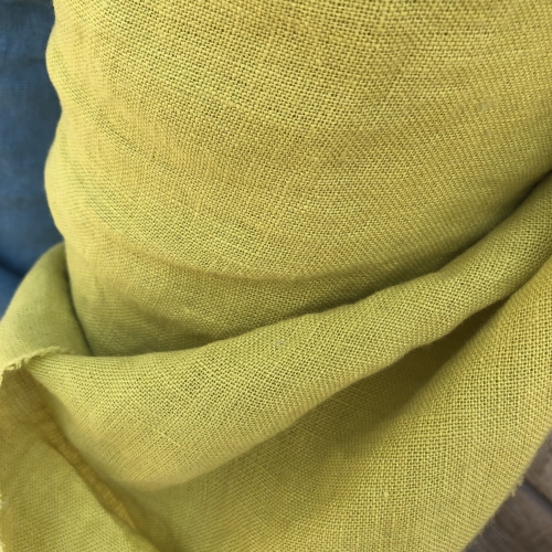 Bardzo miękki len o luźnym splocie