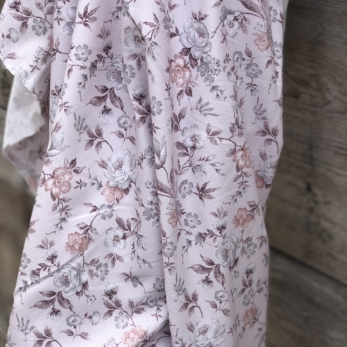 Szarowrzosowa tkanina bawełniana typu twill