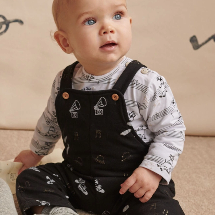 baby-dungarees-11-01-5510-katia-g.jpg