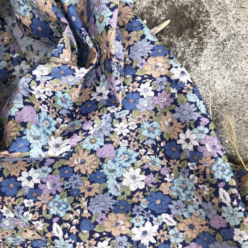 Tkanina bawełniana w kwiaty