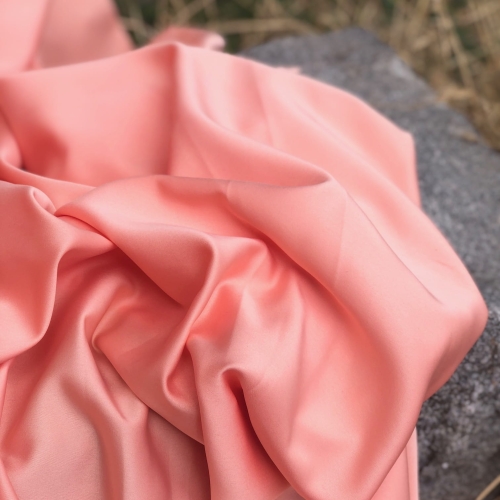 satyna brzoskwiniowa