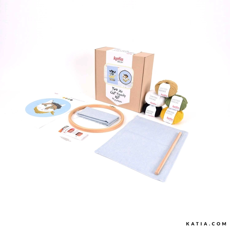 kit-you-me-cat-family-embroidery-kit-by-srtalylo-9693-a-s1-07-katia-g.jpg
