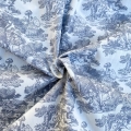 Szara tkanina bawełniana premium Toile de Jouy w klasyczny wzór sielskich scenek rodzajowych na białym tle.