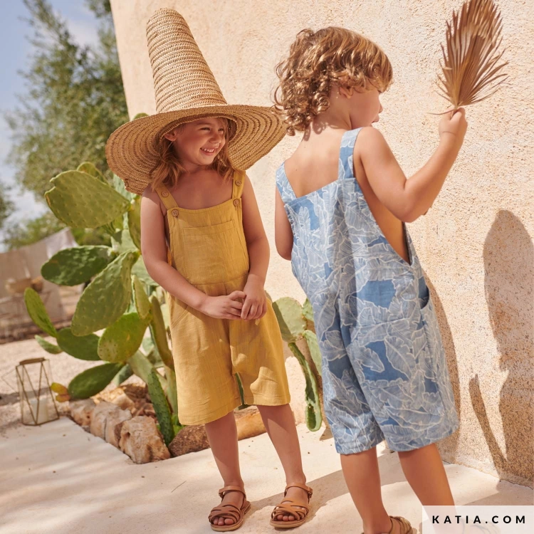 dungarees-with-pockets-sewing-pattern-11b-01-5519-katia-g.jpg