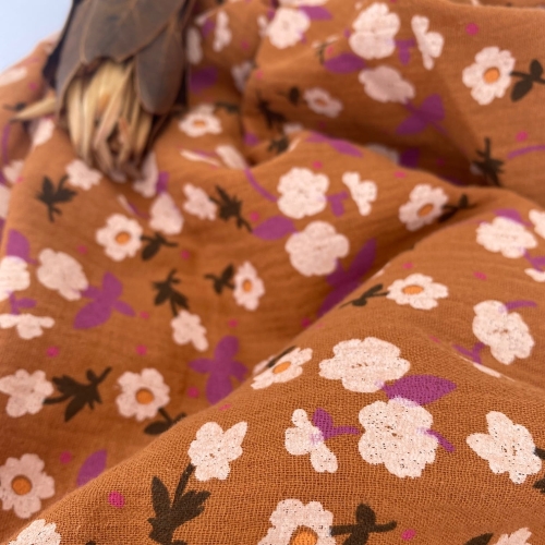 Muśln drukowany w kwiaty