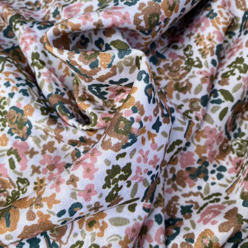 Wiskoza w drobne kwiaty