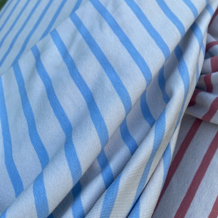 Piaskowy jersey w paski