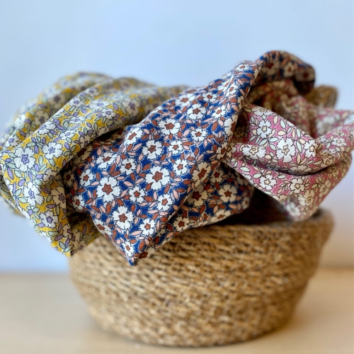 Tkanina z bawełny w kwiaty