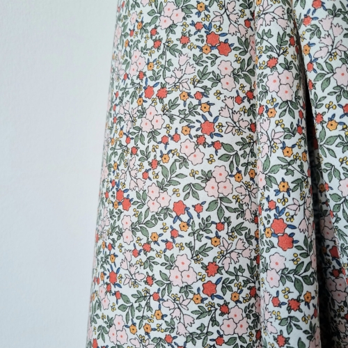 Delikatny batyst w kwiatki